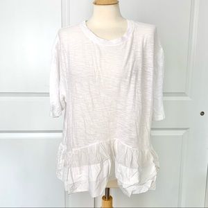 NWOT Anthropologie Akemi & Kin White Size Medium Women’s Ruffled Hem Blouse Top